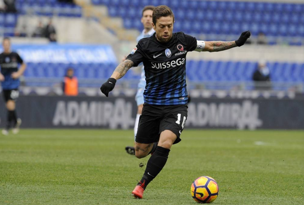 乐动娱乐 -包含意甲倒计时；曼城冲刺阶段防线松动；细节引发关注；更衣室稳定；高层口径保持一致的词条